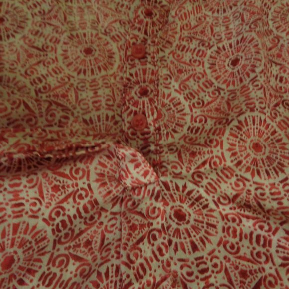 Women's New Blouse Sleeveless. Size L - Picture 6 of 7